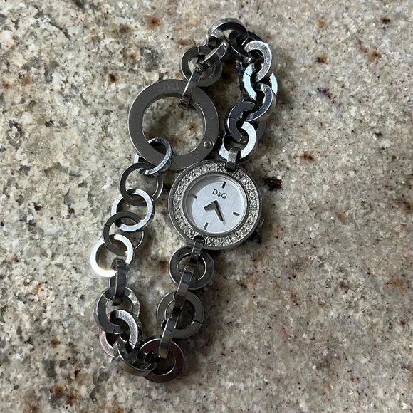 Vintage dolce & gabbana bracelet watch s-l400.jpg main image 3